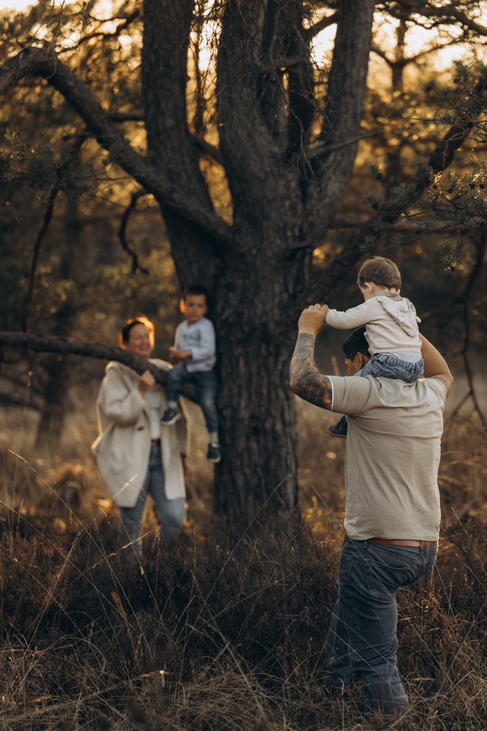 familienfotografie-natuerlich-sonnenuntergang-biberach_2